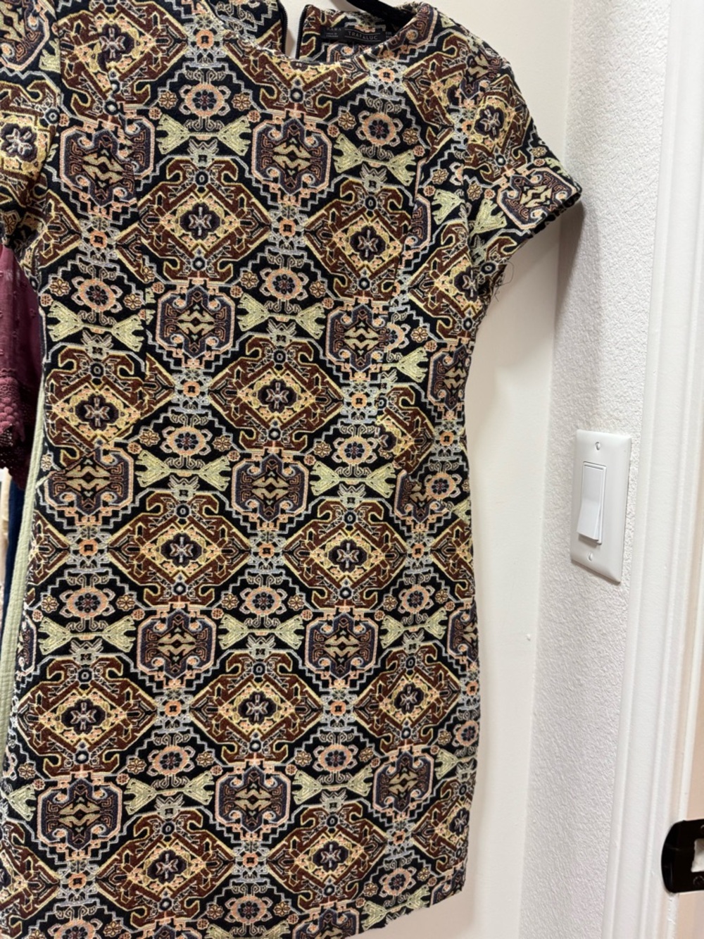 Zara Mini Shift Dress in Black, Brown and Cream Geometric Print
